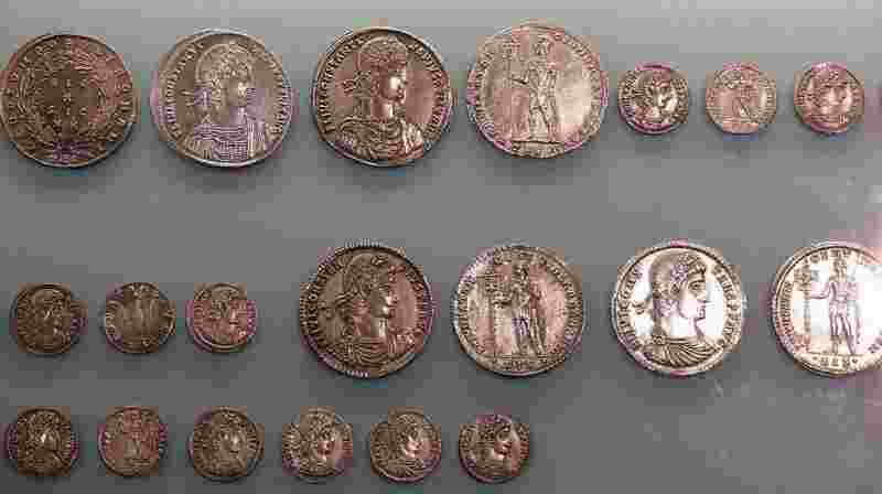 gold investment roman coins