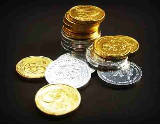 Silver vs. gold investment